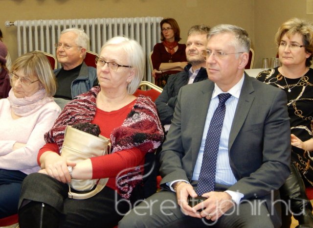 A népmese élete régen és ma 12